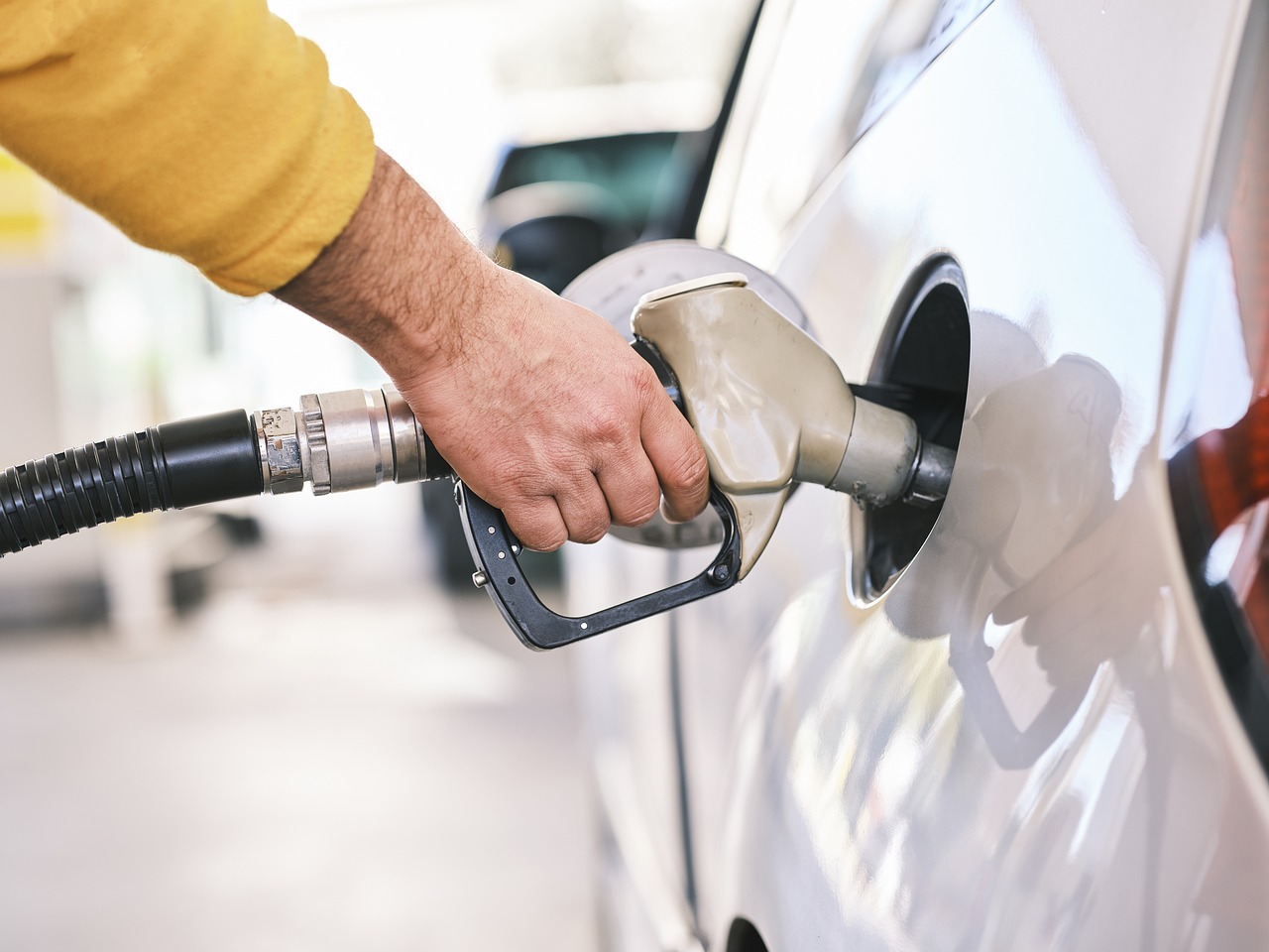 découvrez les défis liés aux problÚmes de carburant, y compris les pénuries, la fluctuation des prix et les solutions durables pour un avenir énergétique moins dépendant des combustibles fossiles.